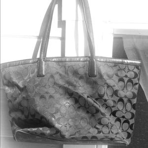 Coach shoulder tote